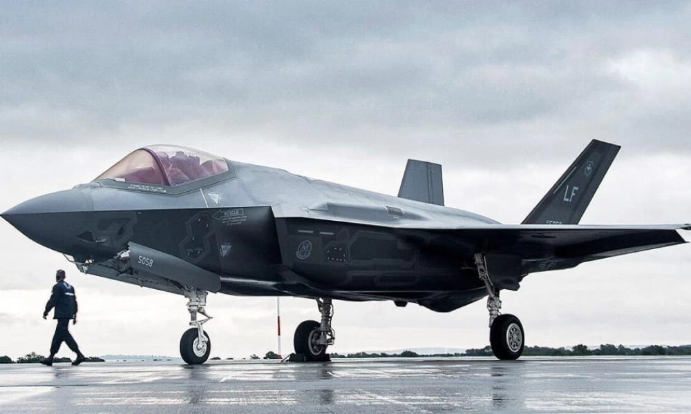 F-35: Γιατί η Γερμανία έριξε «άκυρο» στα stealth μαχητικά αεροσκάφη για τα Eurofighter;